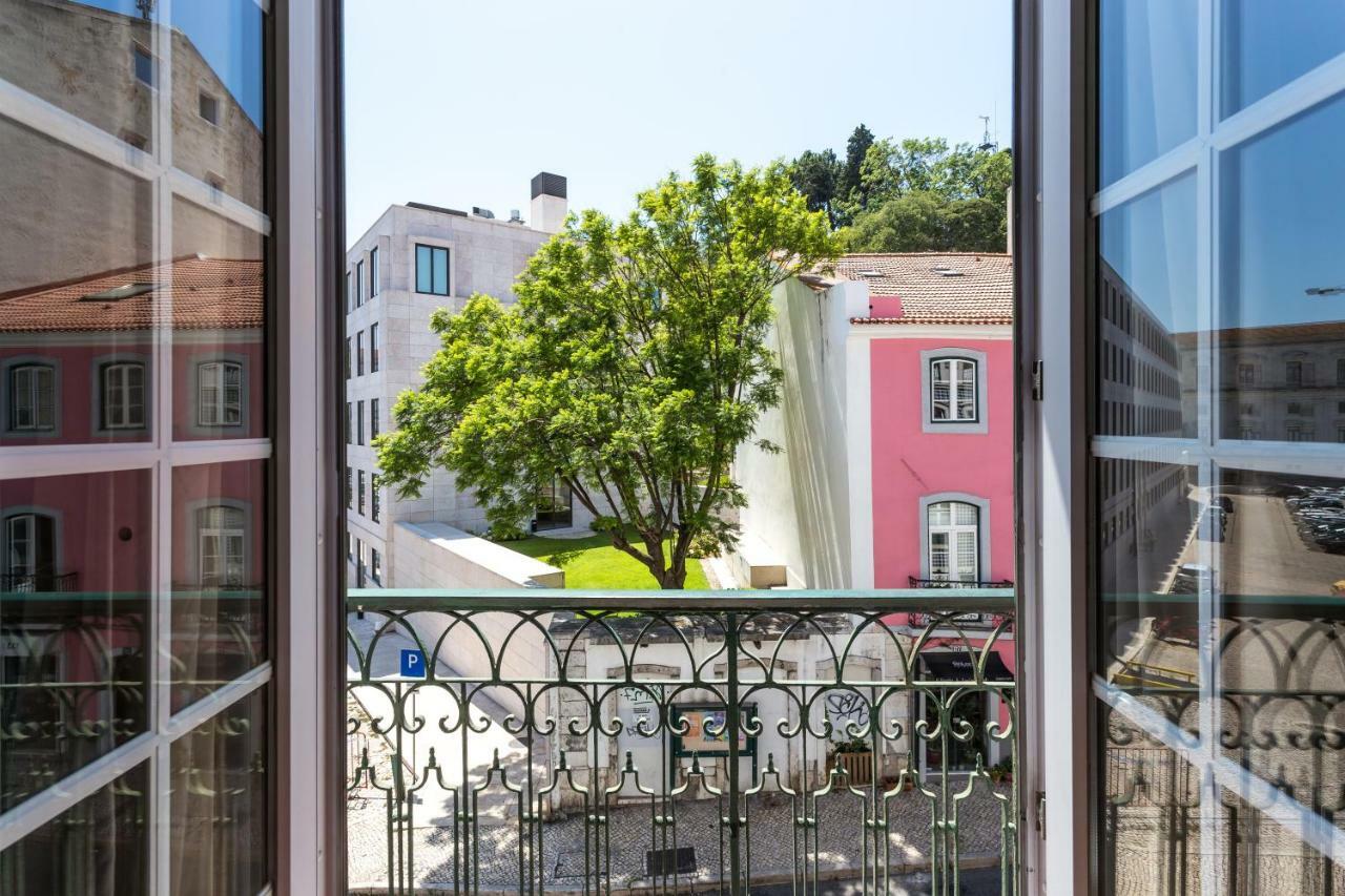 Sweet Inn Apartment - Sao Bento Lisbon Luaran gambar