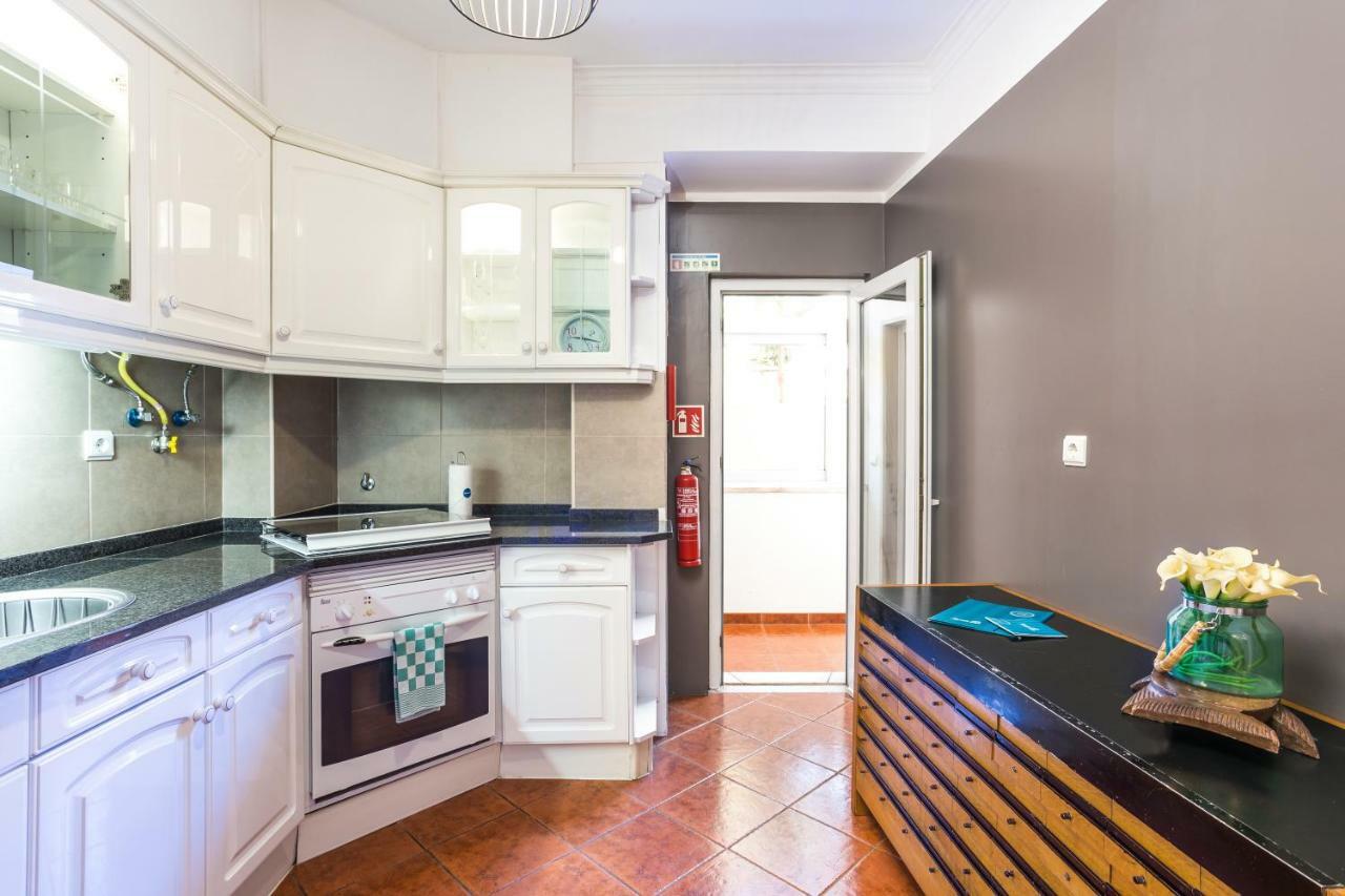 Sweet Inn Apartment - Sao Bento Lisbon Luaran gambar