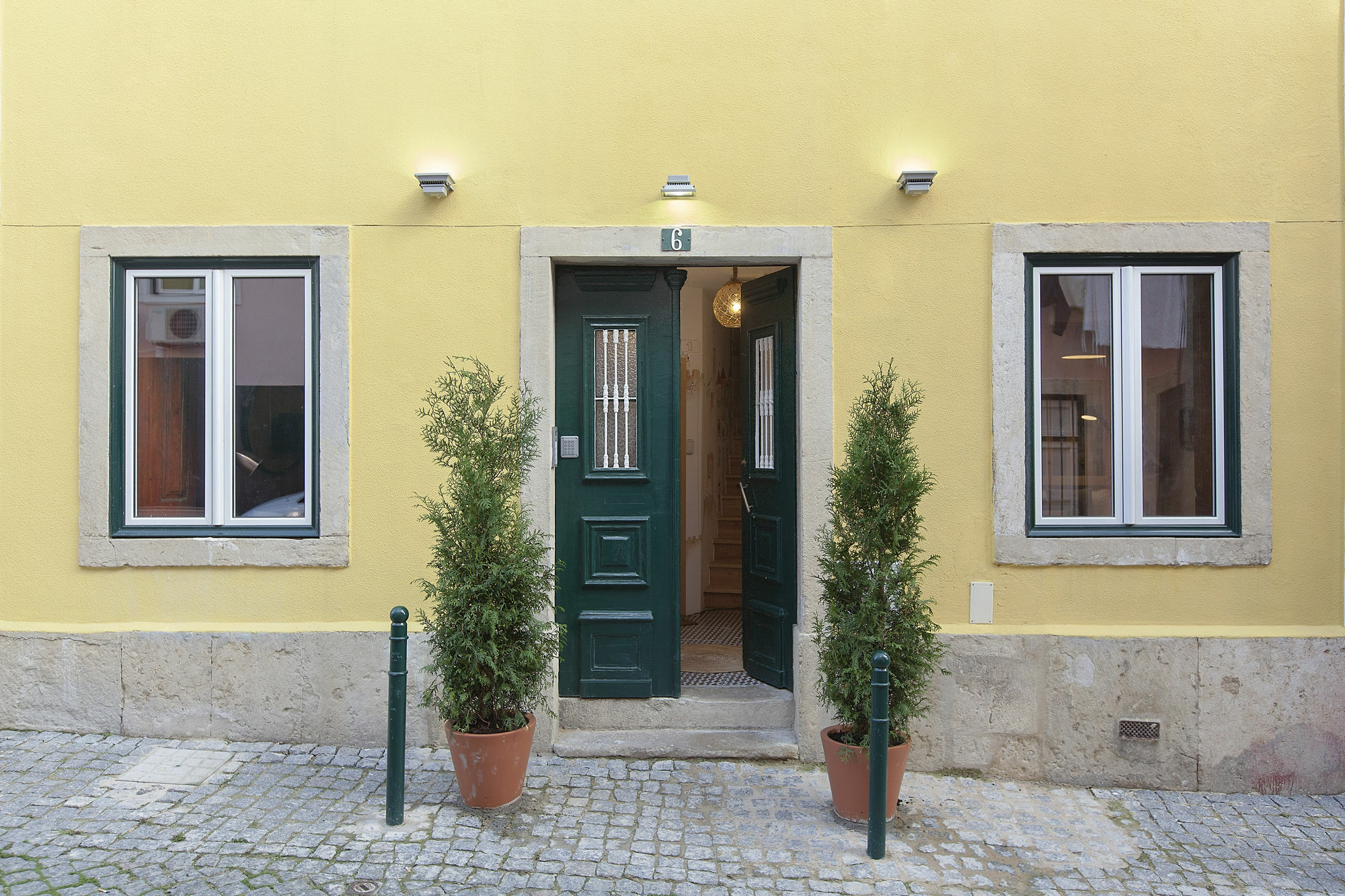 Sweet Inn Apartment - Sao Bento Lisbon Luaran gambar