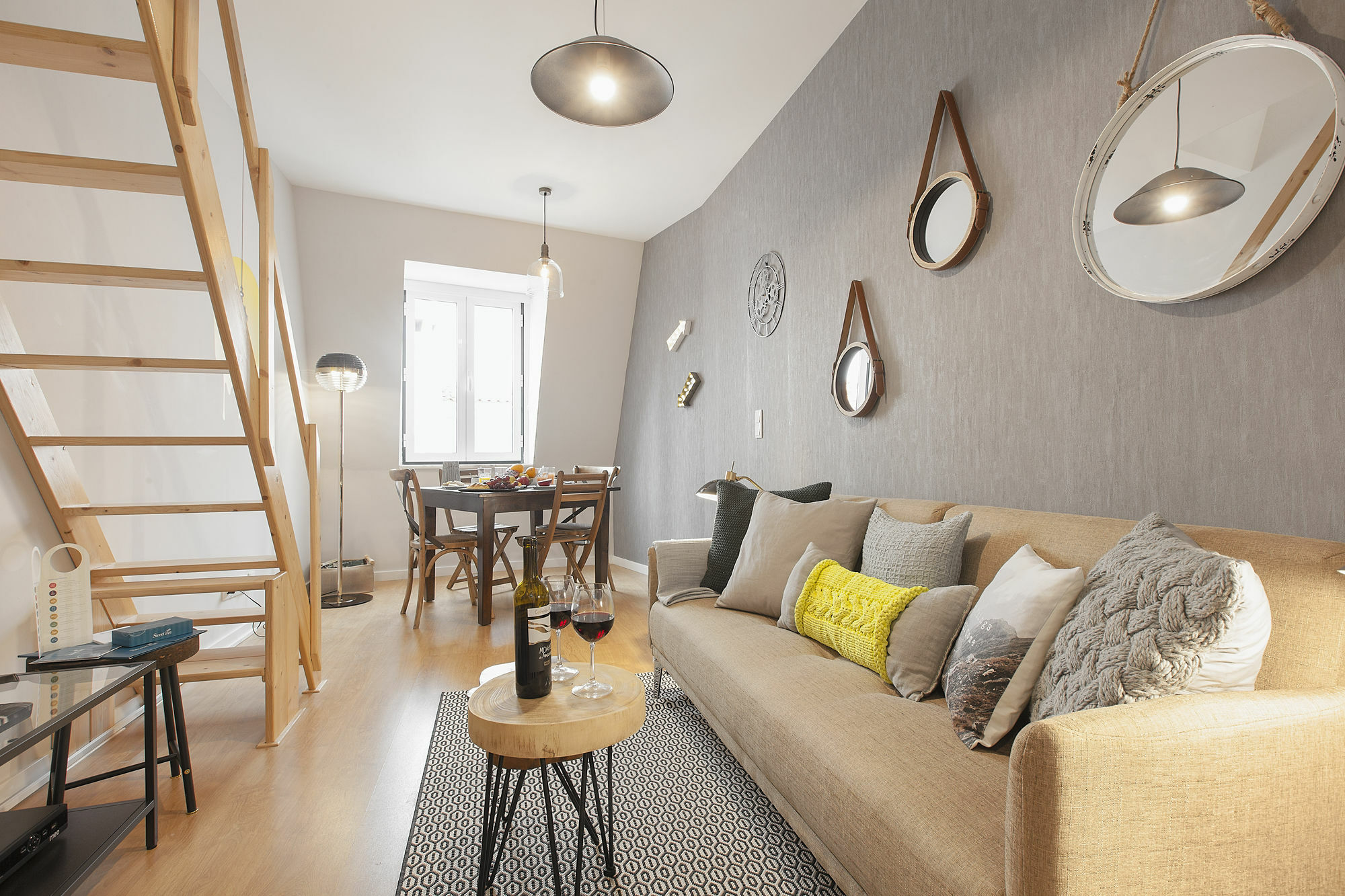 Sweet Inn Apartment - Sao Bento Lisbon Luaran gambar
