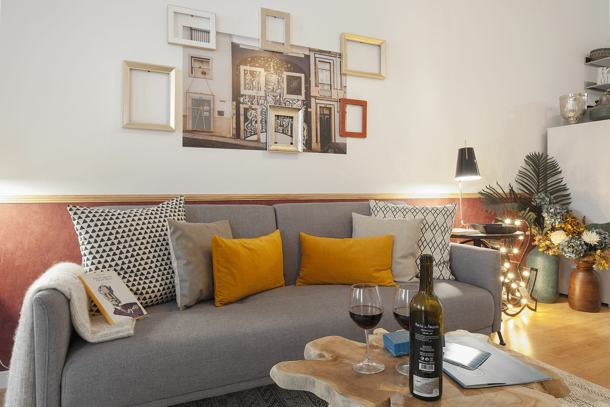 Sweet Inn Apartment - Sao Bento Lisbon Luaran gambar